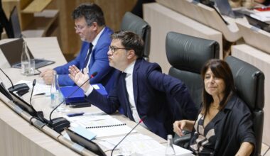 le RN vote pour, la droite s'abstient massivement au conseil municipal de Marseille