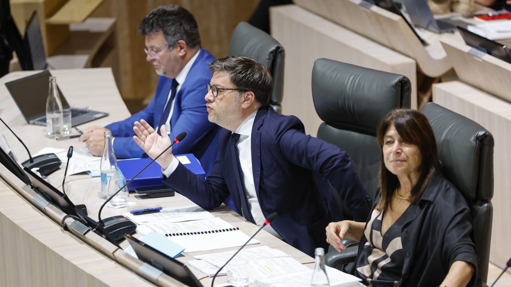 le RN vote pour, la droite s'abstient massivement au conseil municipal de Marseille
