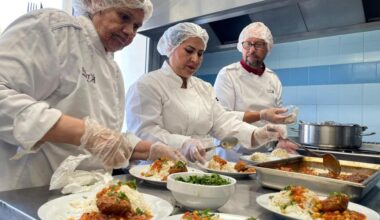 Avec 600 réfugiés formés à la cuisine, le Refugee Food Festival, un "tremplin" marseillais pour s'intégrer