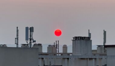 Un incroyable soleil rouge dans le ciel de Marseille : voici l'explication