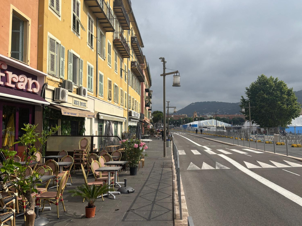 Sommet des Océans. Au port de Nice, les commerçants enragent : "C'est une honte"