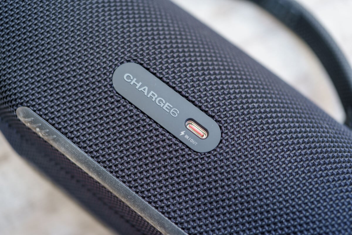 JBL Charge 6