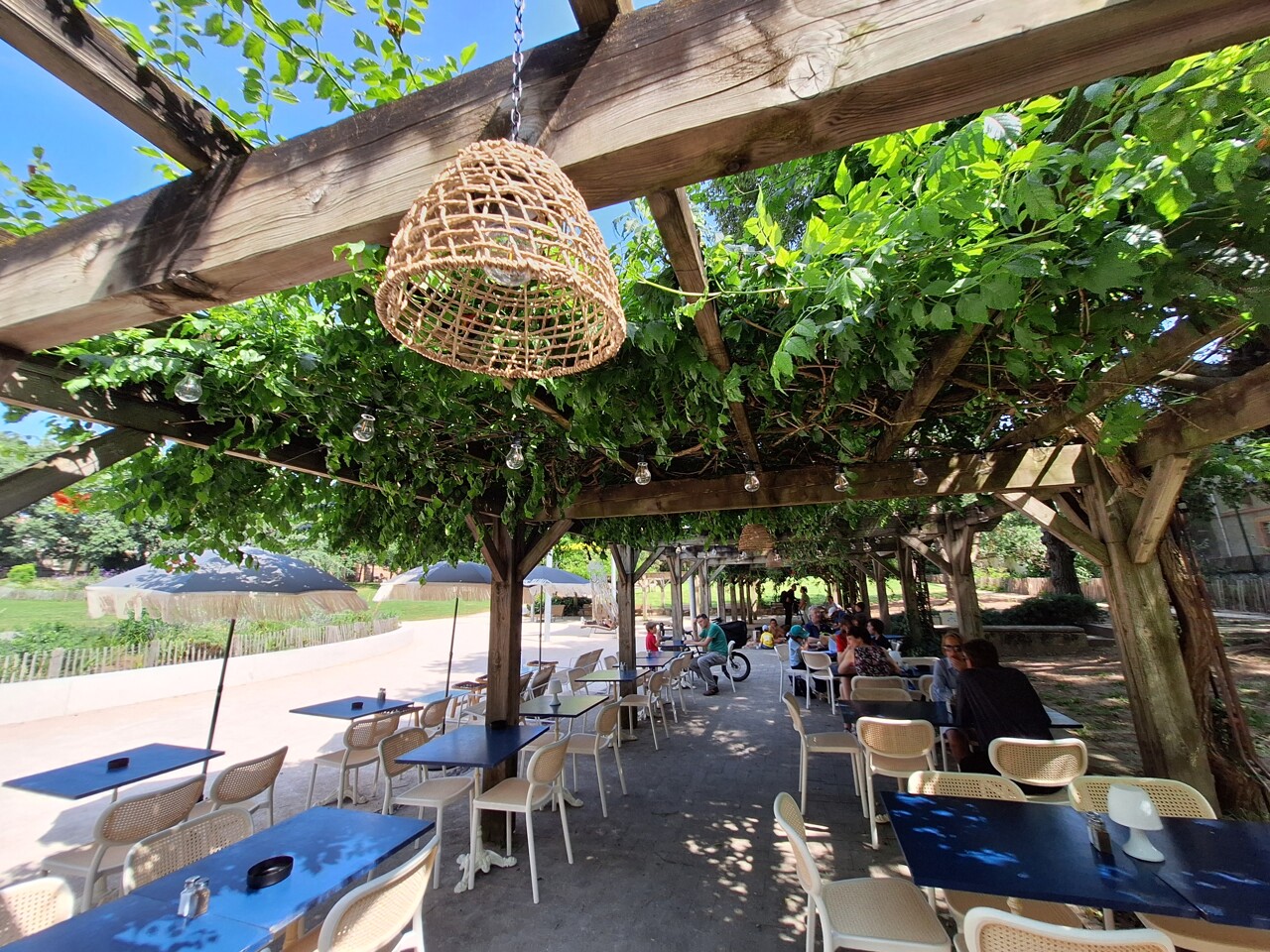 Toulouse. Dans ce jardin méconnu se niche une nouvelle guinguette aux saveurs méditerranéennes
