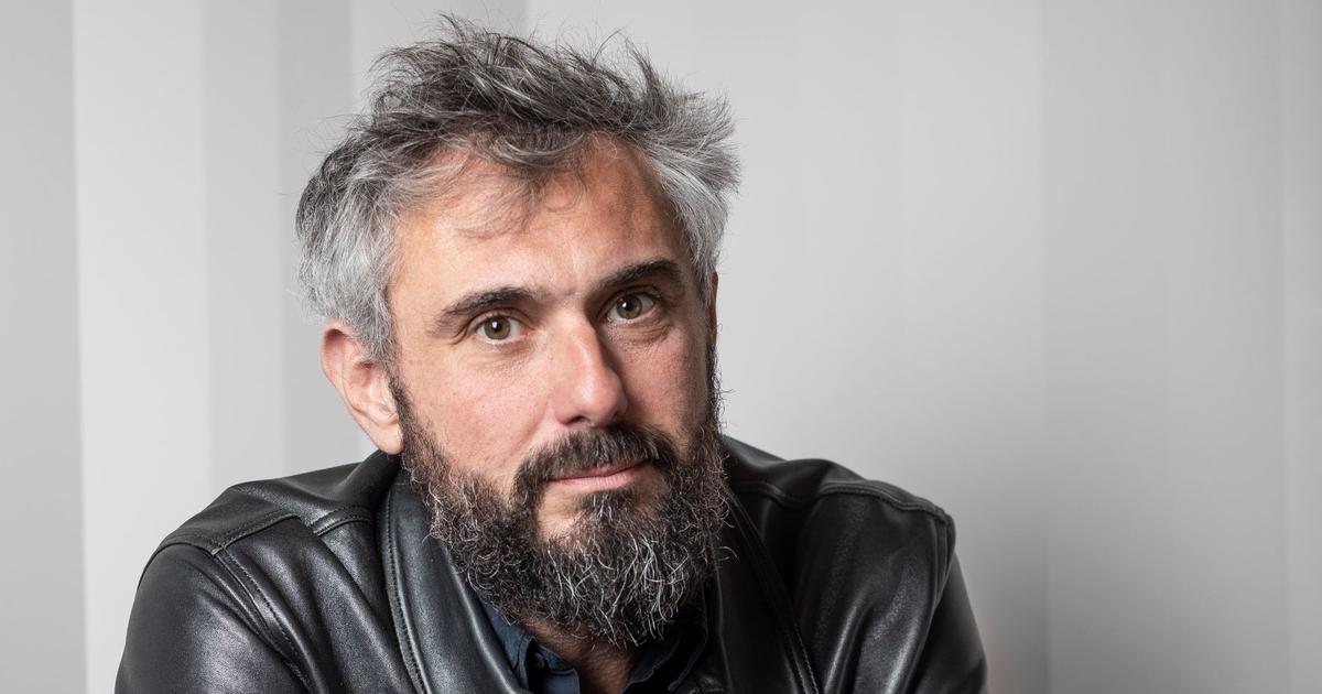 Dans "La fabrique des timidités", Christophe Perruchas raconte un amour platonique - rts.ch