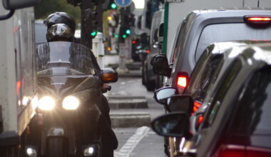 Isère. Une vague de fumées très polluante traverse Grenoble : la préfecture alerte