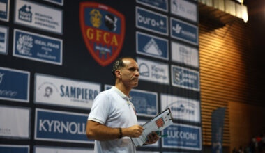 Frédéric Ferrandez, l'entraîneur du GFCA, sur la première marche