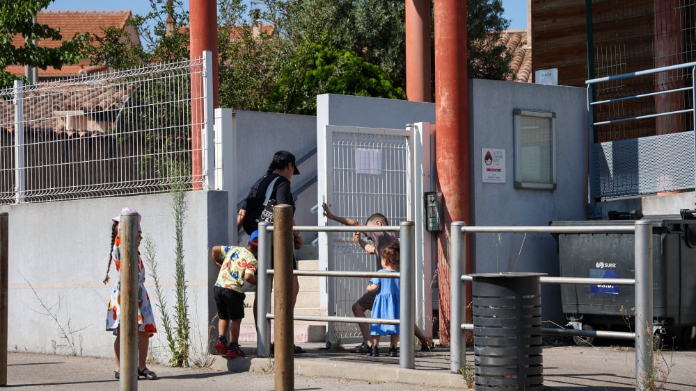 Insultes, punitions, violences… à Marseille, 6 parents portent plainte pour violences contre une crèche privée