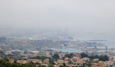 la hausse des températures a plongé Marseille dans le brouillard des entrées maritimes