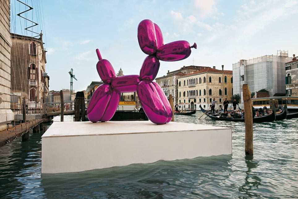Jeff Koons, « Balloon Dog » au Palazzo Grassi, Venise