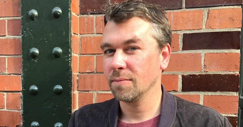 "L'ombre d'une faille" de Rafael Wolf ou la fièvre d'une île - rts.ch