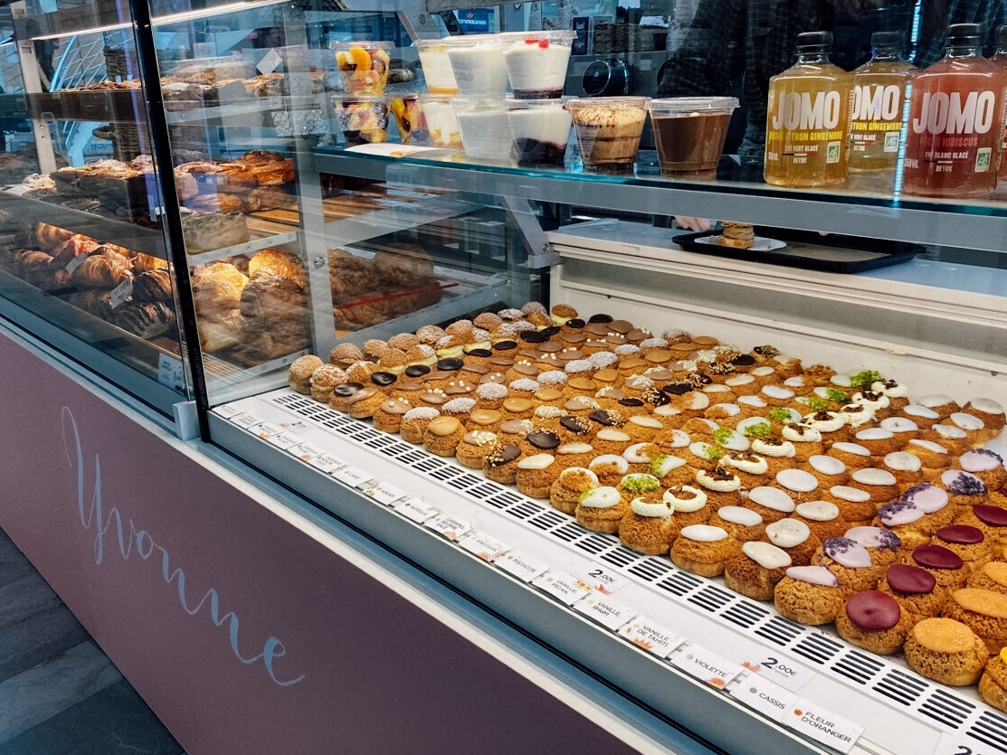 des salariés s'indignent de la rémunération du patron des boulangeries Yvonne à Rouen