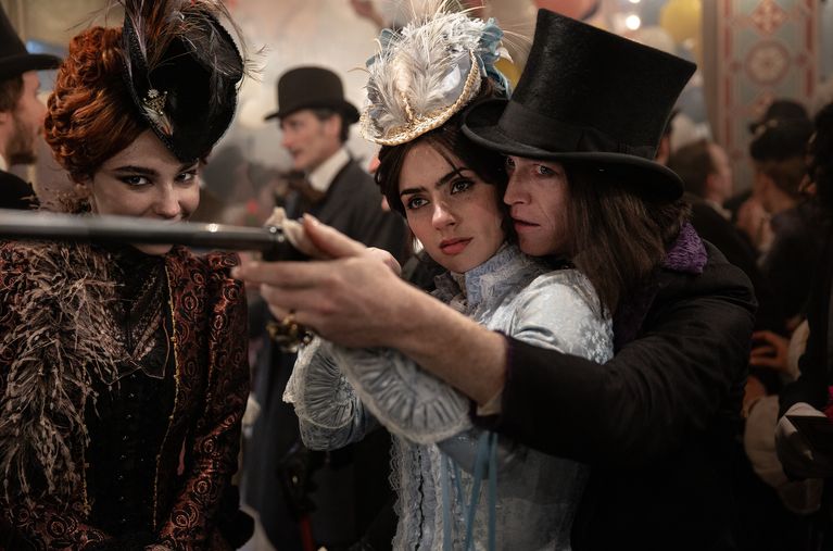 La comédienne Zoë Bleu (au centre) n'est autre que la fille de Rosanna Arquette. - SND / TF1 FILMS PRODUCTIONS / SHANNA BESSON