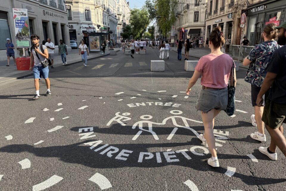 L'entrée de la ZTL rue de la République à Lyon.