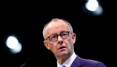 Friedrich Merz critique l'UE et s'engage à sortir l'Allemagne de la récession