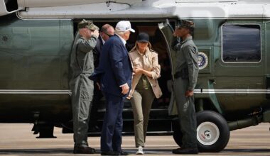 le look maîtrisé de Melania Trump au chevet des victimes du «Camp Mystic»