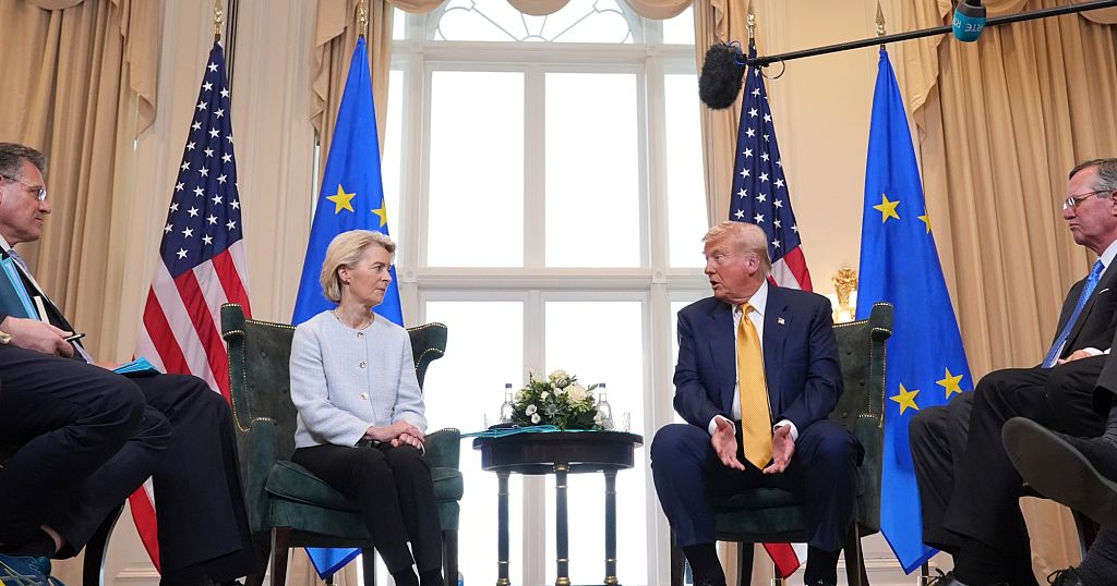 Les USA et l'UE s'accordent sur des droits de douane de 15 %