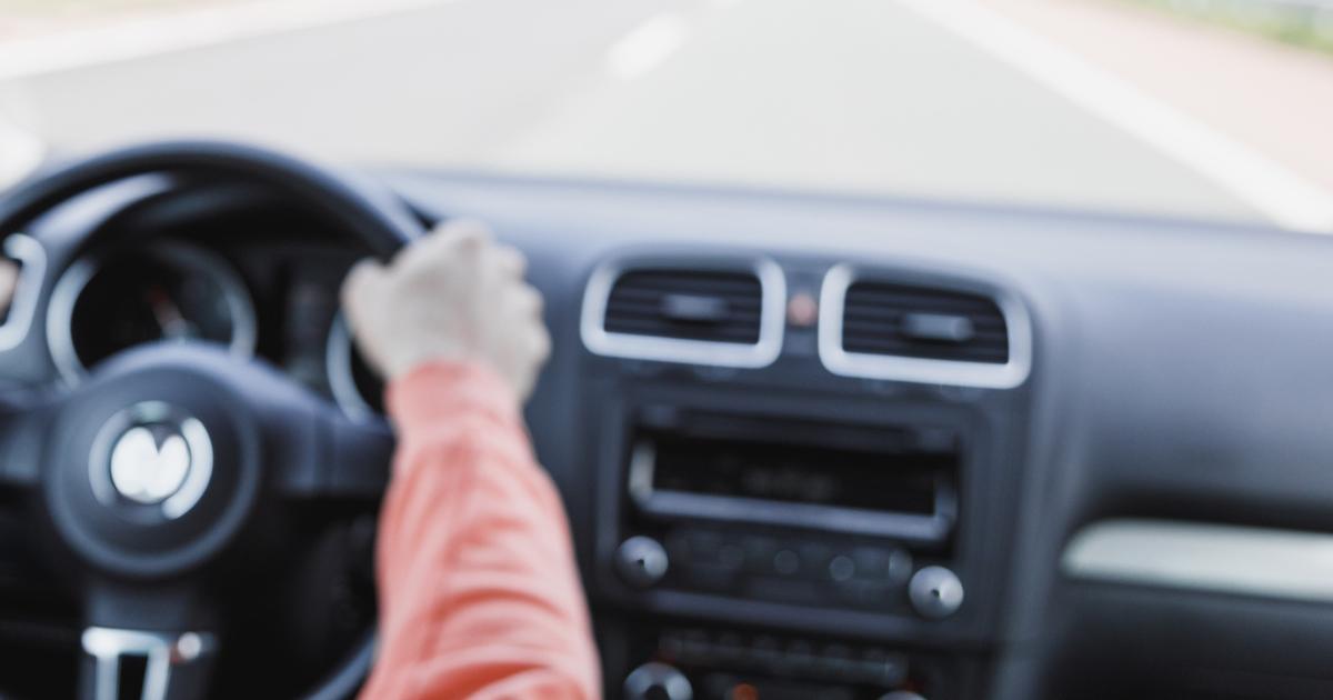 ivre, il demande à son enfant de souffler dans l’éthylotest pour faire démarrer la voiture