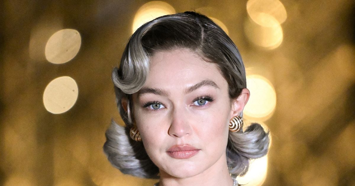“Aucun sens du respect”, “horrible” : Gigi Hadid et Bradley Cooper à Paris, cette vidéo choque les fans