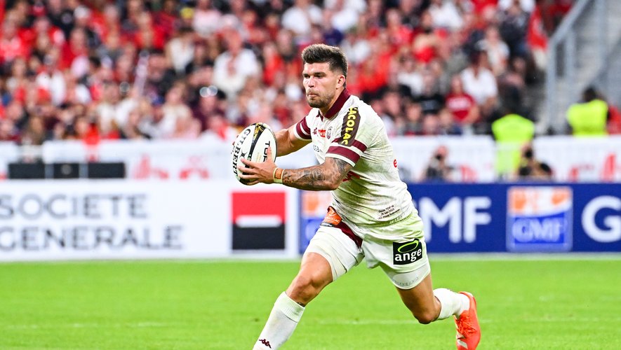 Top 14 - La revue de l'élite. Les ouvreurs : la sacrée année de Matthieu Jalibert (UBB), Joe Simmonds (Pau) le pistolero d'or