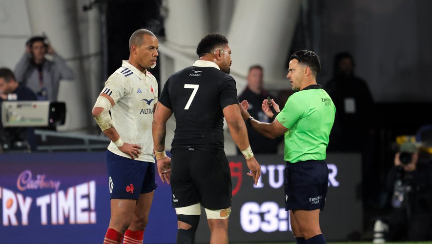 XV de France – "Un sentiment d’inégalité" : les All Blacks sont-ils défavorisés par l’arbitrage, comme le laisse entendre la presse néo-zélandaise ?