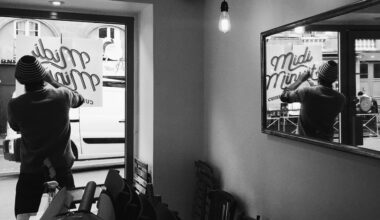 Olivier Gaudry, peintre en lettres à Toulouse : un artisan qui résiste à l’ère du tout-numérique