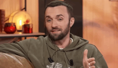 Le youtubeur Squeezie se justifie après la polémique sur son usage de l’IA