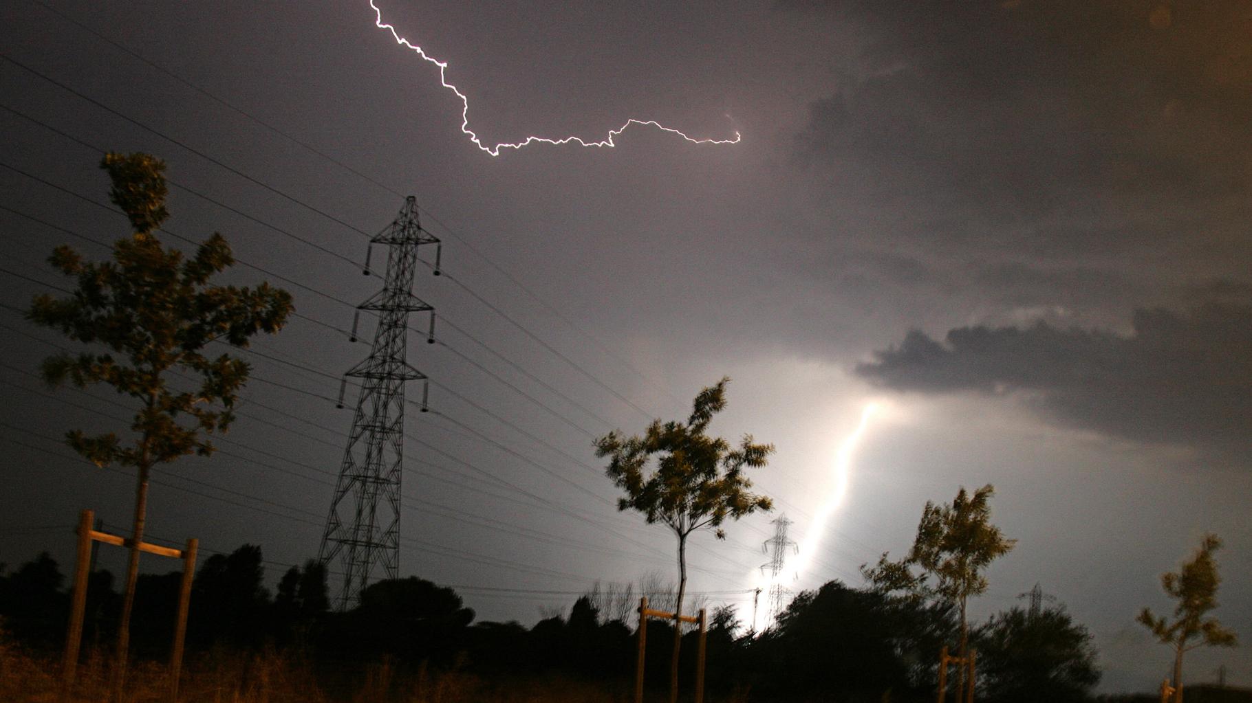 Des orages violents et impressionnants en Saône-et-Loire, au moins un mort et un blessé grave