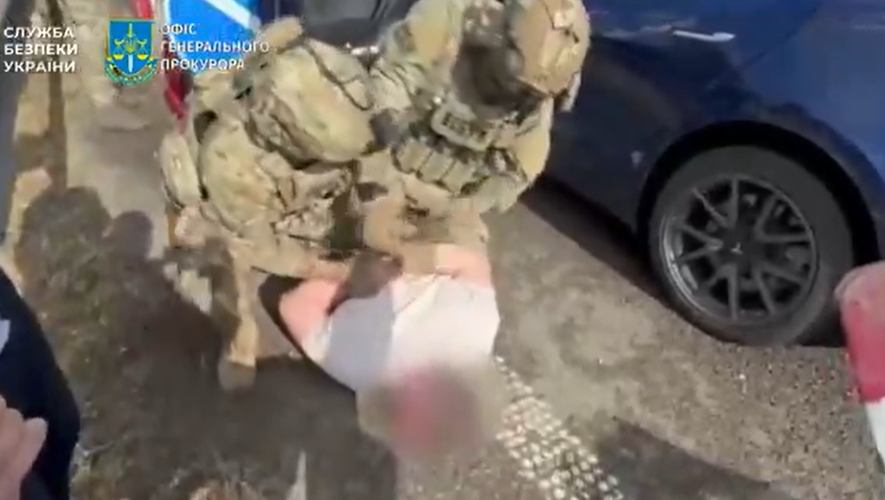 Guerre en Ukraine : raids dans plusieurs régions, réseau de renseignement russe, institution infiltrée… Les autorités ukrainiennes s’attaquent "aux taupes"