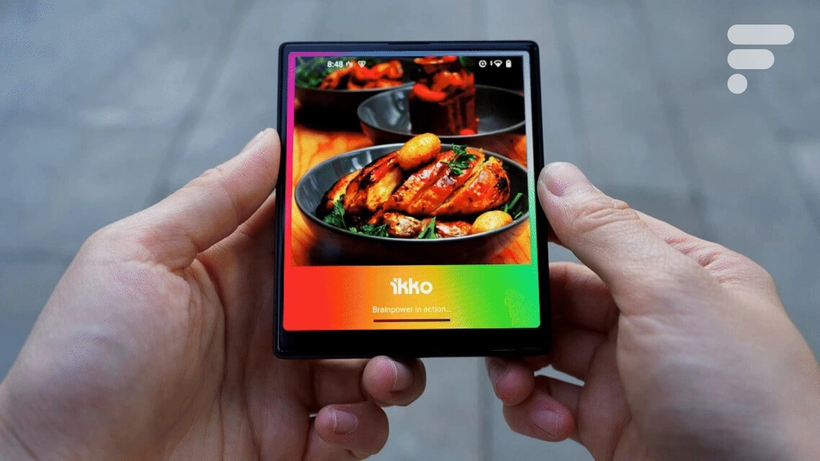 Ce smartphone IA promet l'internet gratuit dans le monde entier