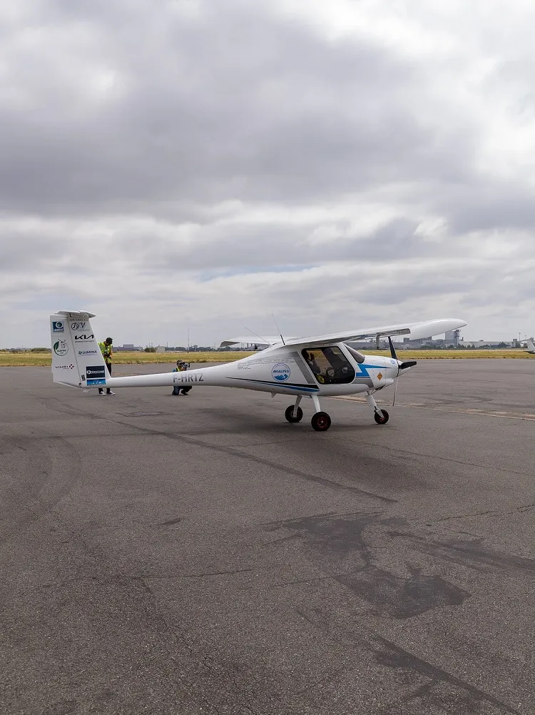 Un avion 100% électrique s'est posé à l'aéroport de Saint-Etienne