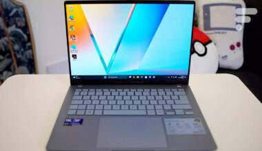 Pour oublier votre vieux PC, voici un laptop OLED 14" avec un Core Ultra 5, un poids plume et un prix en baisse de 20 %