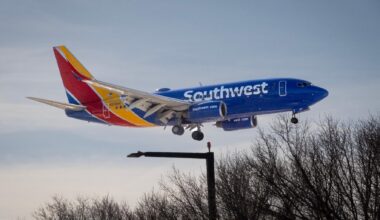 Un avion de ligne américain fait une manœuvre rare pour éviter une collision, suscitant la panique des passagers