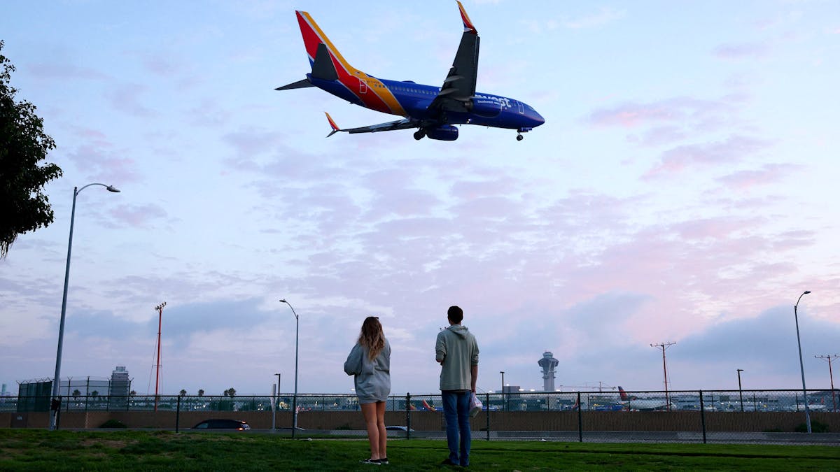 USA: un avion de ligne plonge en altitude pour éviter une collision