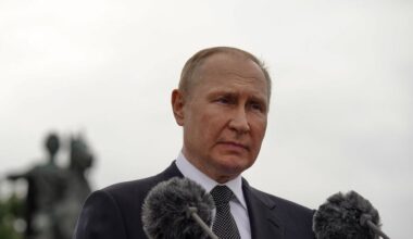 Vladimir Poutine craint-il une attaque sur Saint-Pétersbourg ? Une grande parade annuelle annulée au dernier moment pour des "raisons de sécurité"
