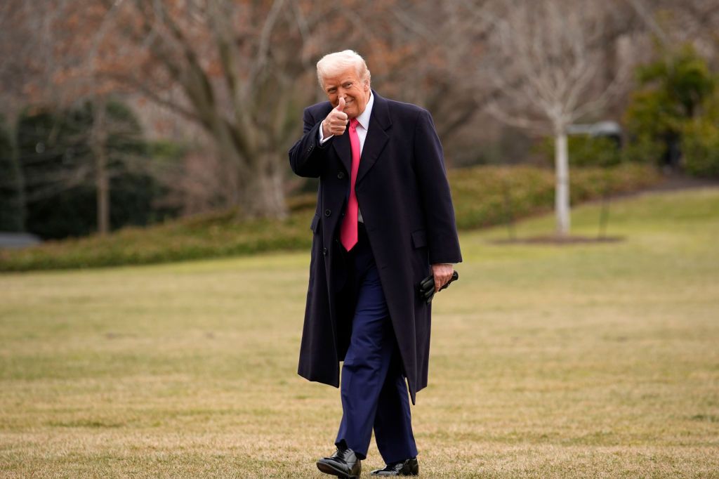 Trump veut pourparlers avec Russie sur désarmement nucléaire