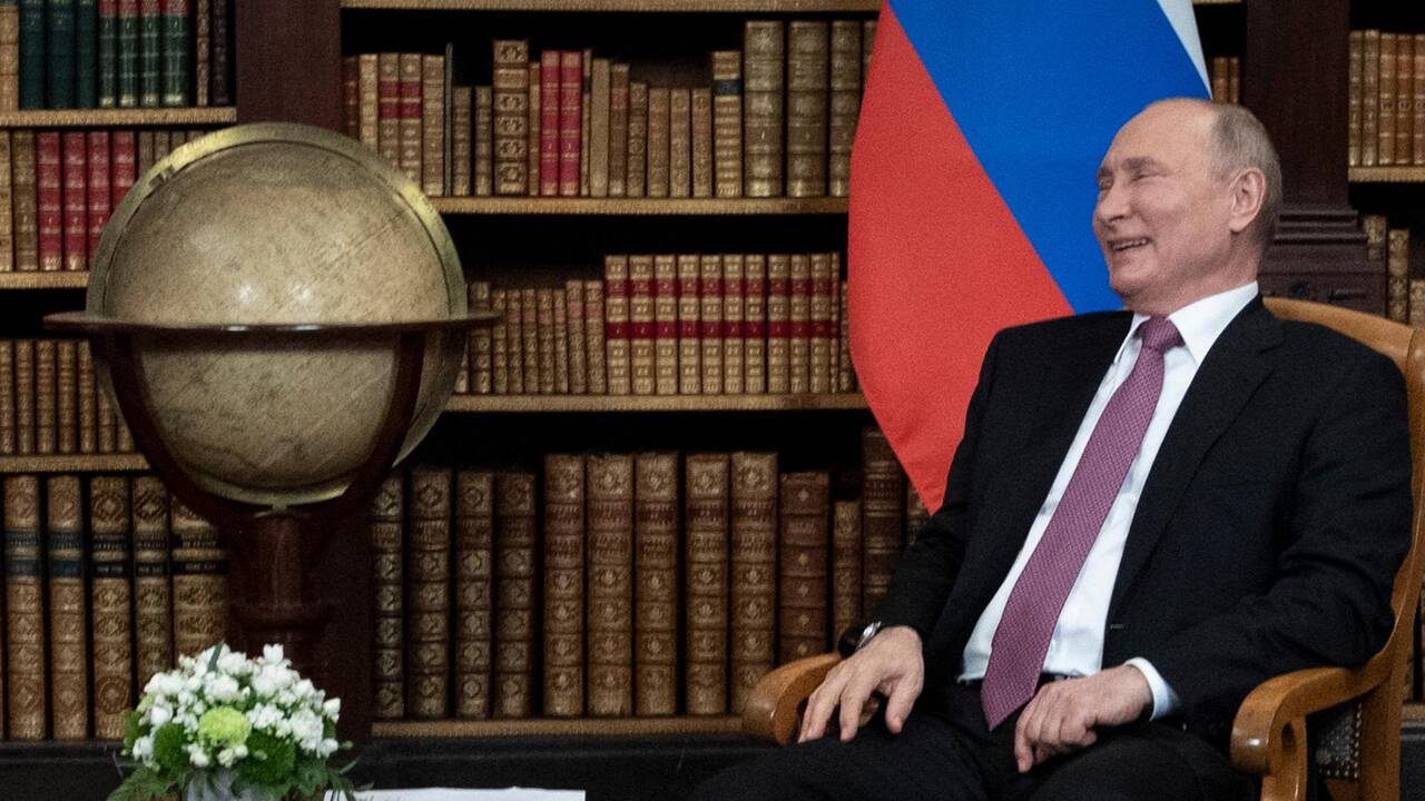 En Russie, on rit avec amertume du «Russe lambda», de la guerre et des obscénités de Vladimir Poutine