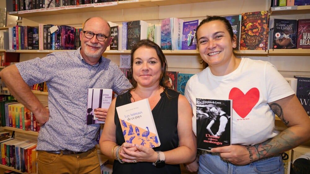 à Carpentras, la librairie de l'Horloge reconnaissante mais toujours vigilantee
