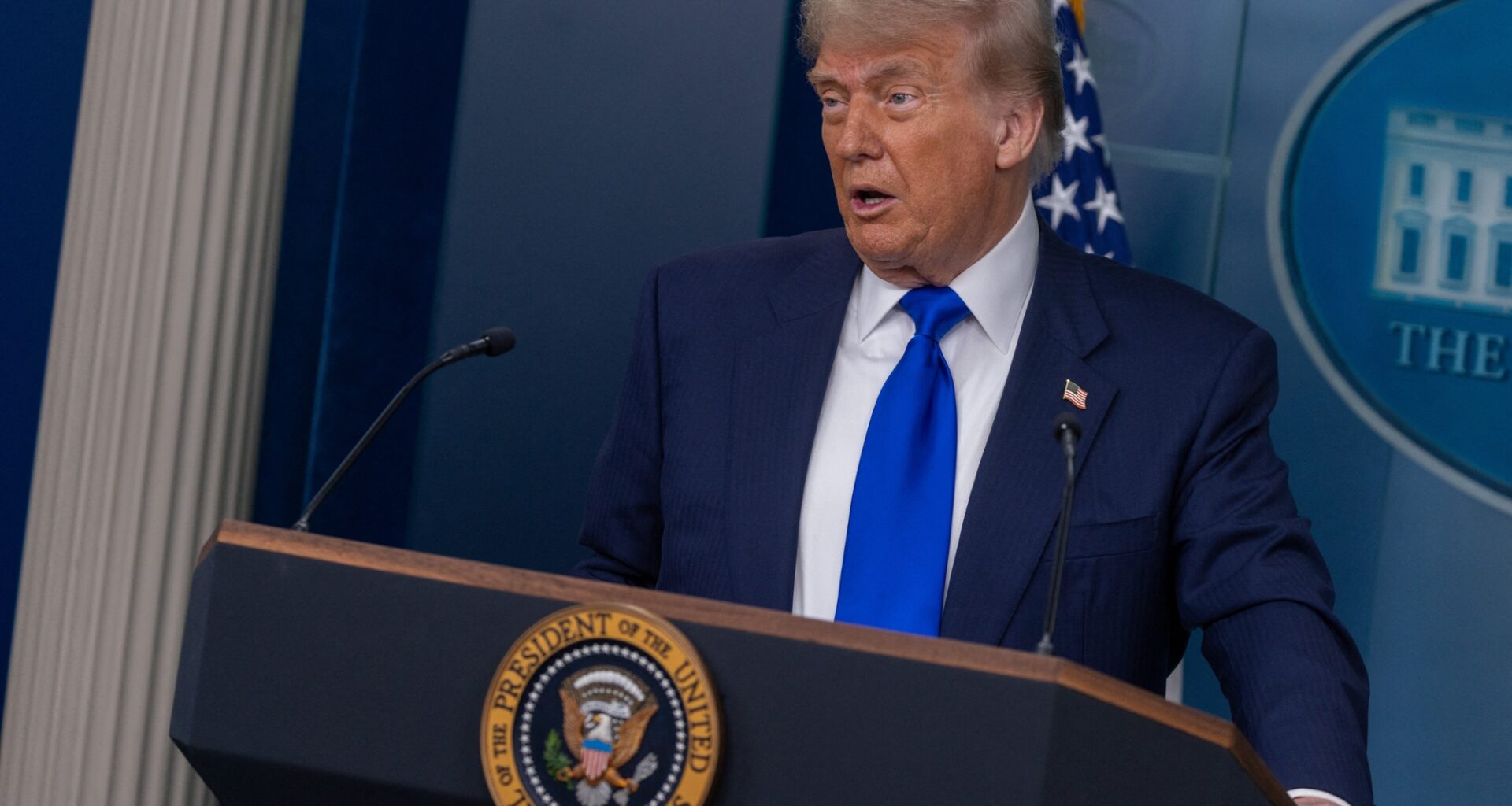 Donald Trump déplore l'absence de "progrès" avec Vladimir Poutine