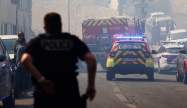 EN DIRECT - Incendies dans le sud de la France : à Marseille, le feu est en "nette régression"
