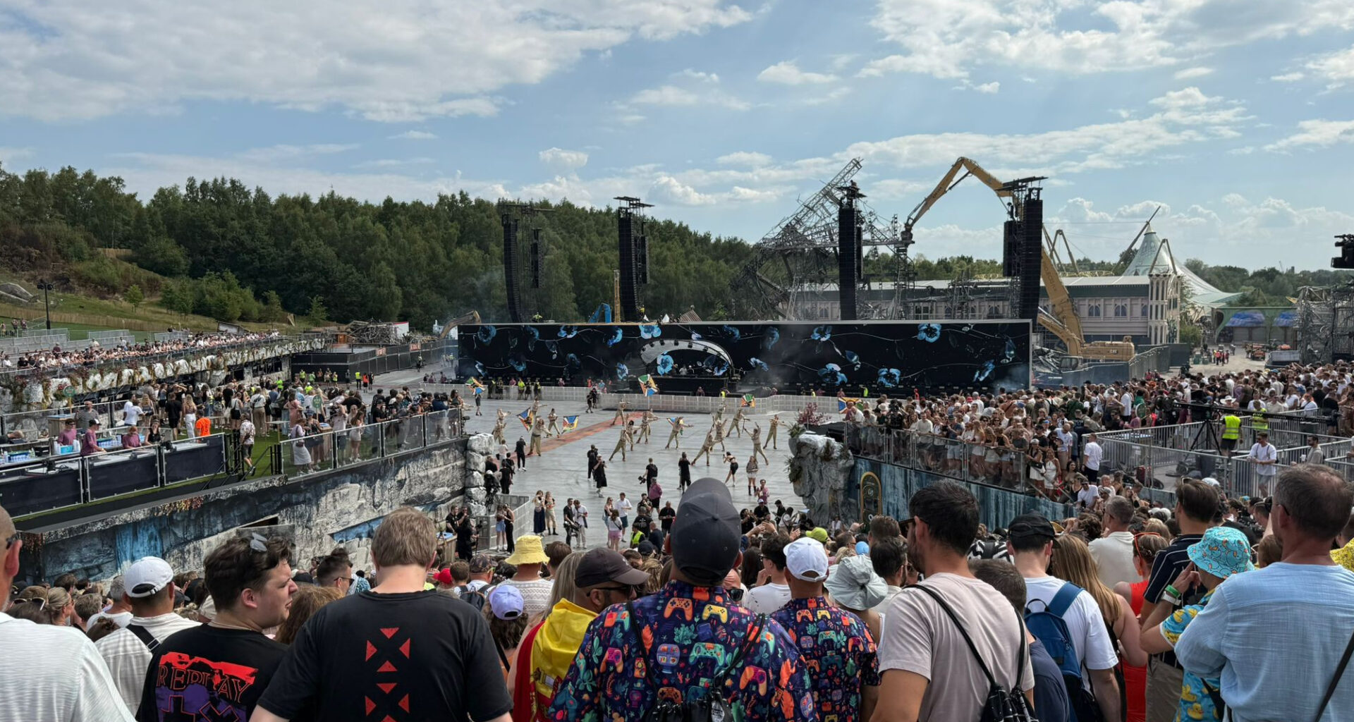 Tomorrowland 2025 : après l'incendie ravageur, découvrez les images de la nouvelle scène principale du festival