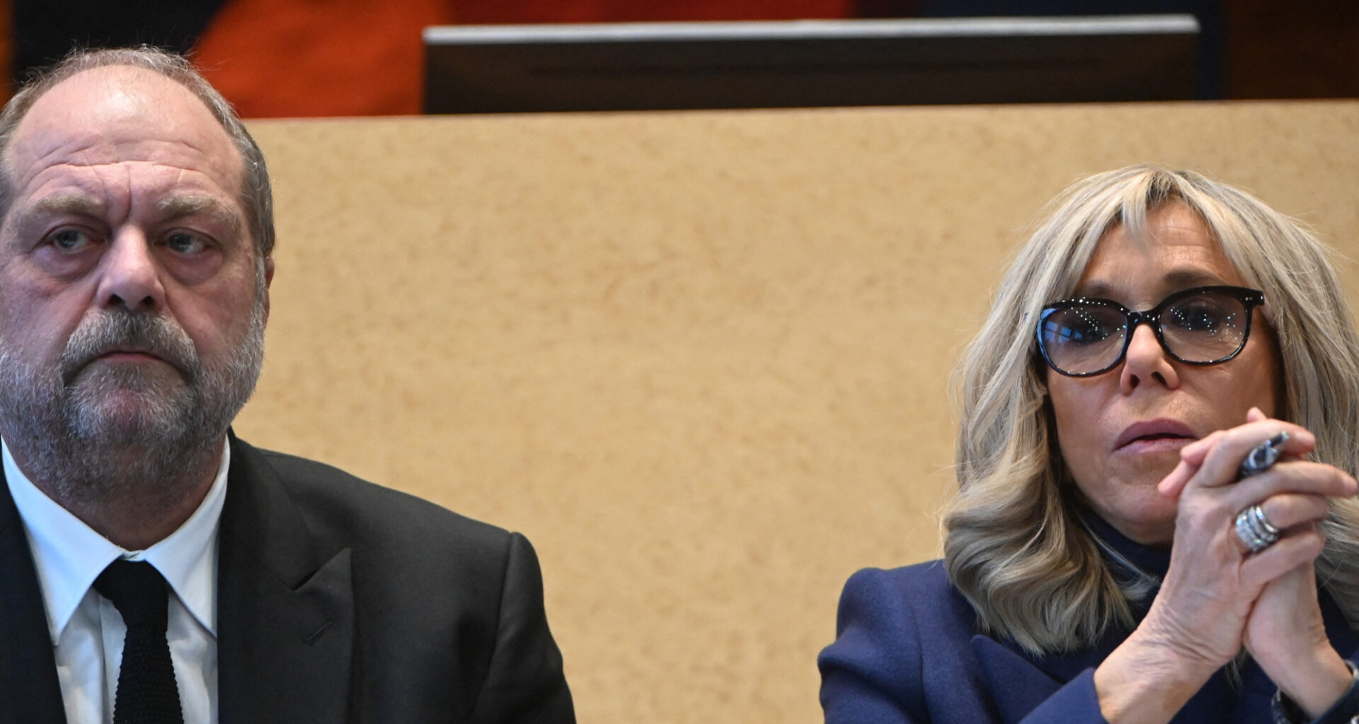 Éric Dupond-Moretti accuse l'influenceuse complotiste d'être une "proche de Marion Maréchal"