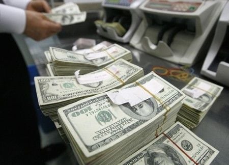 Taux d'intérêt: divergences grandissantes entre banquiers centraux aux USA