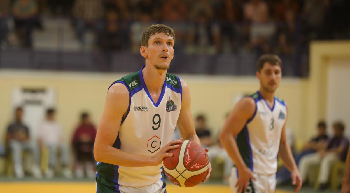 élu au comité directeur de la Fédération, l’Adébiste Corentin Carne veut « rendre au basket » ce qu’il lui a donné