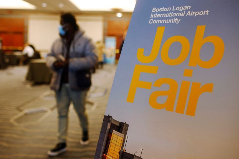 Les demandes d'allocations chômage aux États-Unis tombent à leur plus bas niveau en sept semaines