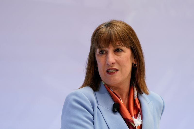 Royaume-Uni : Rachel Reeves va annoncer un examen des contributions aux retraites professionnelles