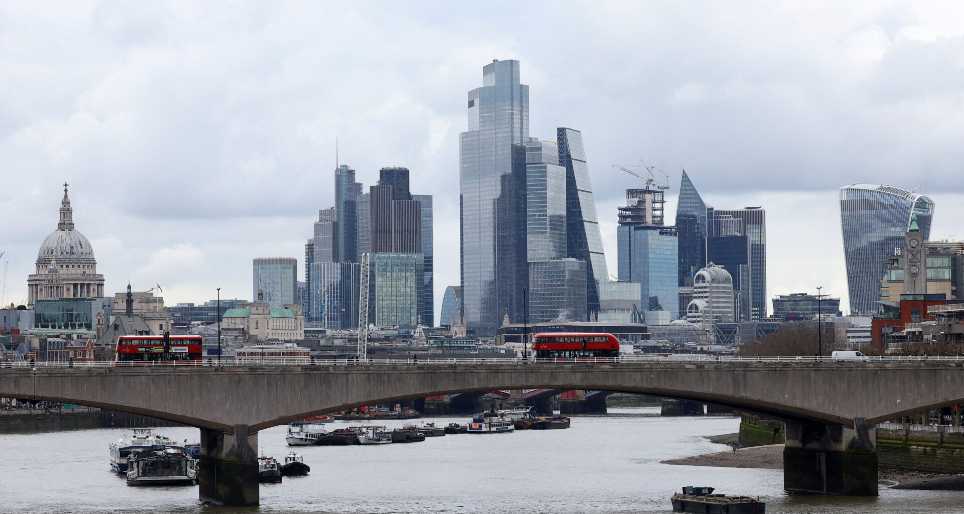 Les entreprises britanniques se détournent des États-Unis pour leurs investissements, selon une enquête Deloitte