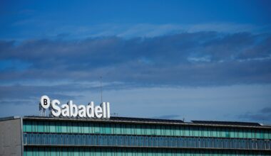 Santander renforce sa présence au Royaume-Uni avec l'acquisition de TSB pour 3,64 milliards de dollars