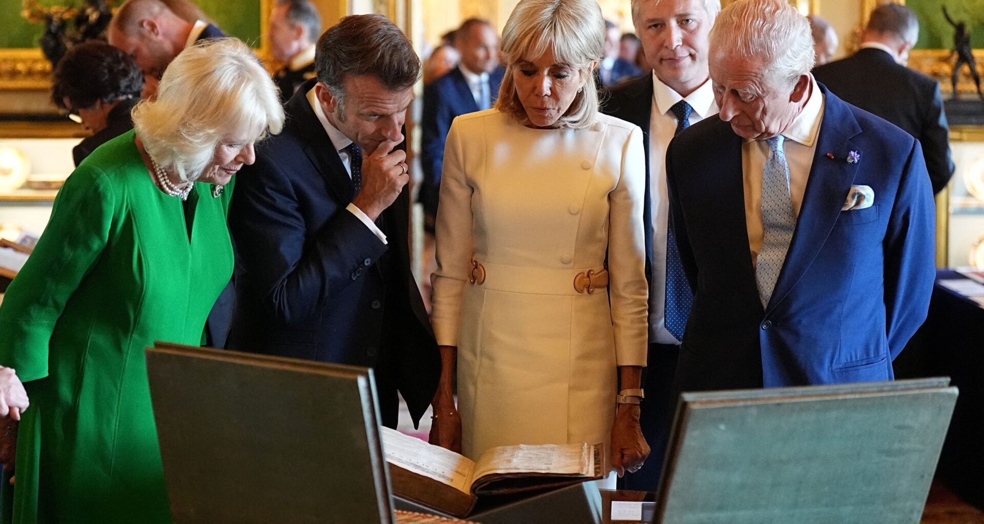Macron appelle le Royaume-Uni et la France à rompre leur dépendance envers les États-Unis et la Chine