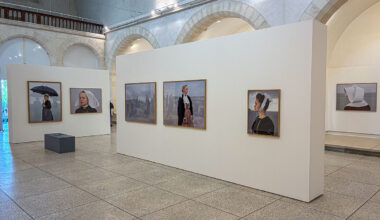 Saint-Nazaire : une exposition photo de Charles Fréger qui décoiffe