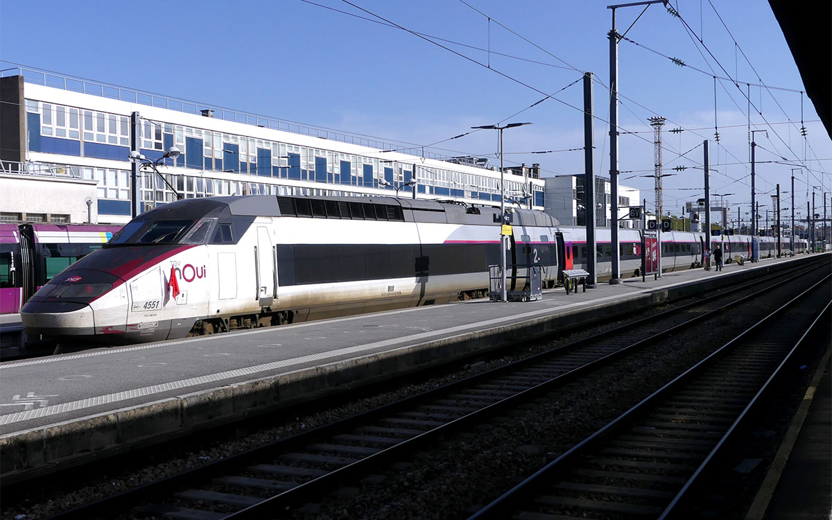 Le ministre des Transports Philippe Tabarot vient signer à Nantes une convention ferroviaire d’envergure